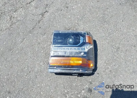 2017 Chevrolet Silverado 1500 1Lt z USA, uszkodzony, nr VIN 3GCPCREC9HG355074